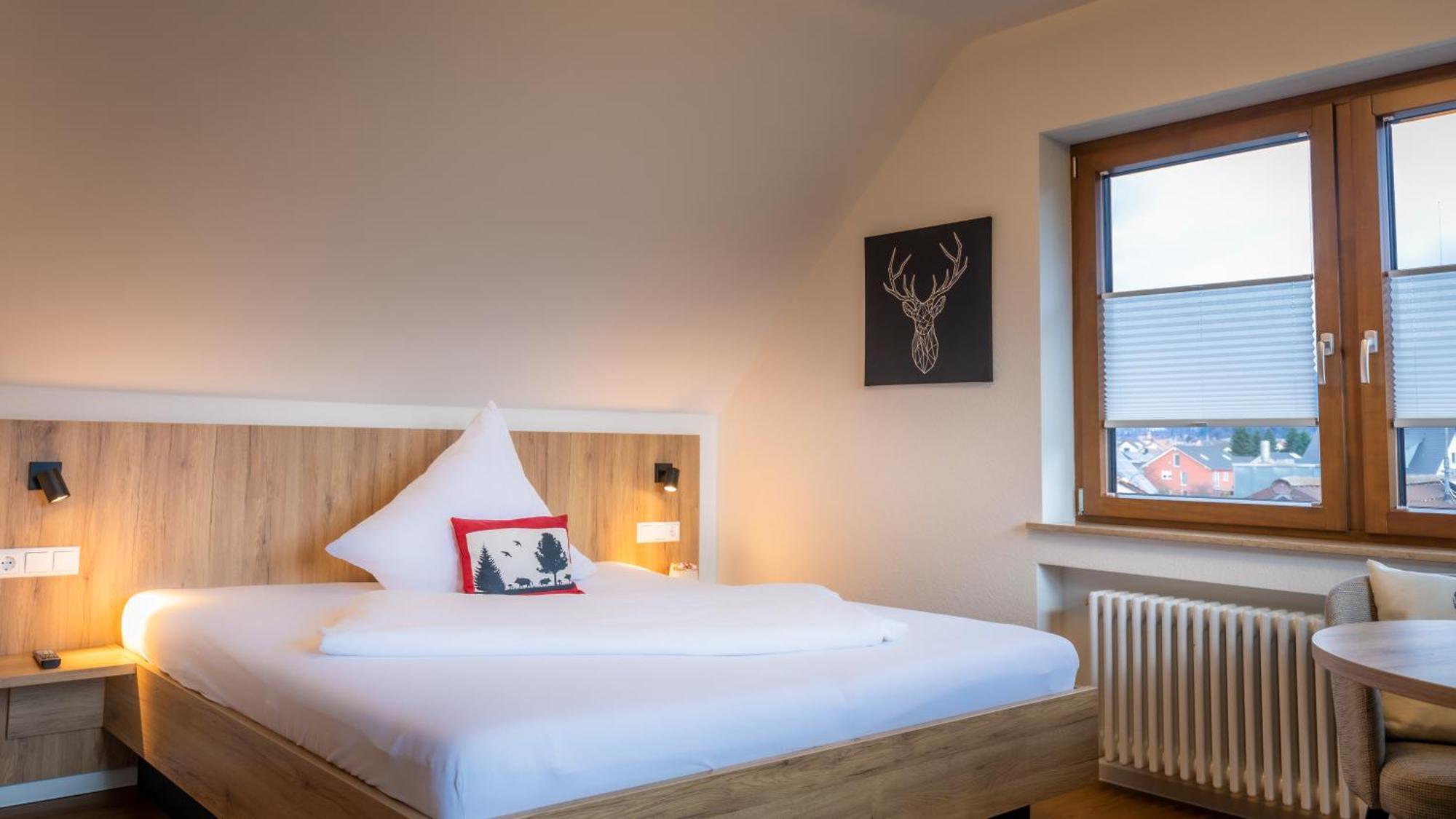Gasthaus Hirschenstube & Gaestehaus Gehri Waldkirch Esterno foto