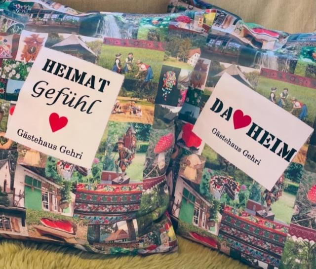 Gasthaus Hirschenstube & Gaestehaus Gehri Waldkirch Esterno foto