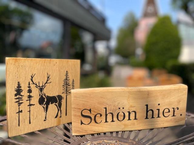 Gasthaus Hirschenstube & Gaestehaus Gehri Waldkirch Esterno foto
